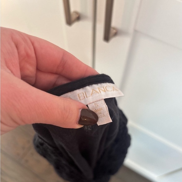 La Blanca Island Fare V Neck Tunic Black Cover-Up Swim Size Small - Picture 6 of 6